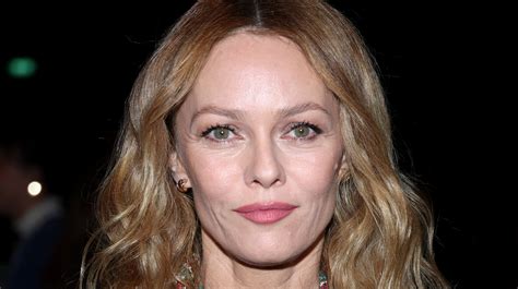 vanessa paradis mariage johnny depp|French Superstar Vanessa Paradis Marries Director Samuel。